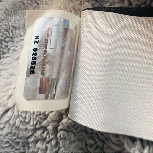 The North Face Light Gray Fleece Jacket - Picture 7 of 13